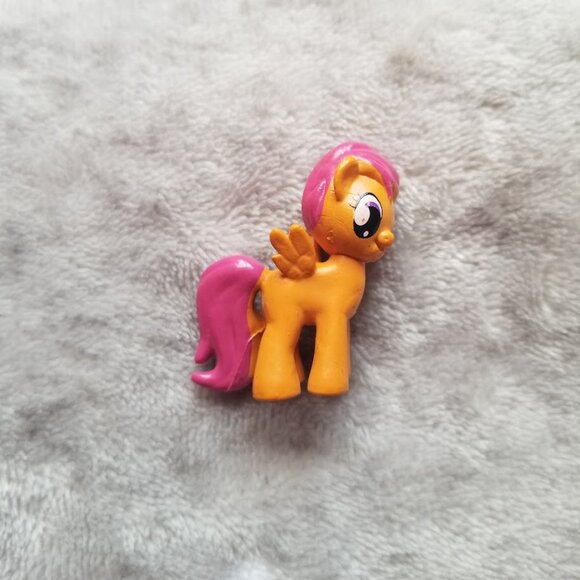 My Little Pony Figure Scootaloo Orange Purple MLP G4 Mini Figurine - Picture 1 of 2
